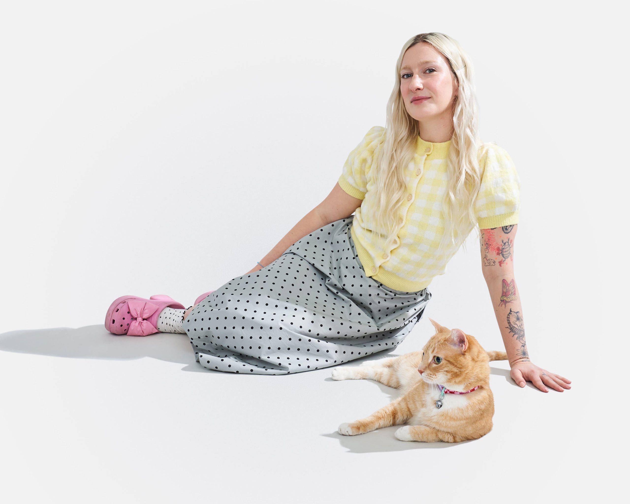 WO_VM_Cat_BreakawayCollar_Bubblegum_OnCat_PDP_05_4x5_Web.jpg