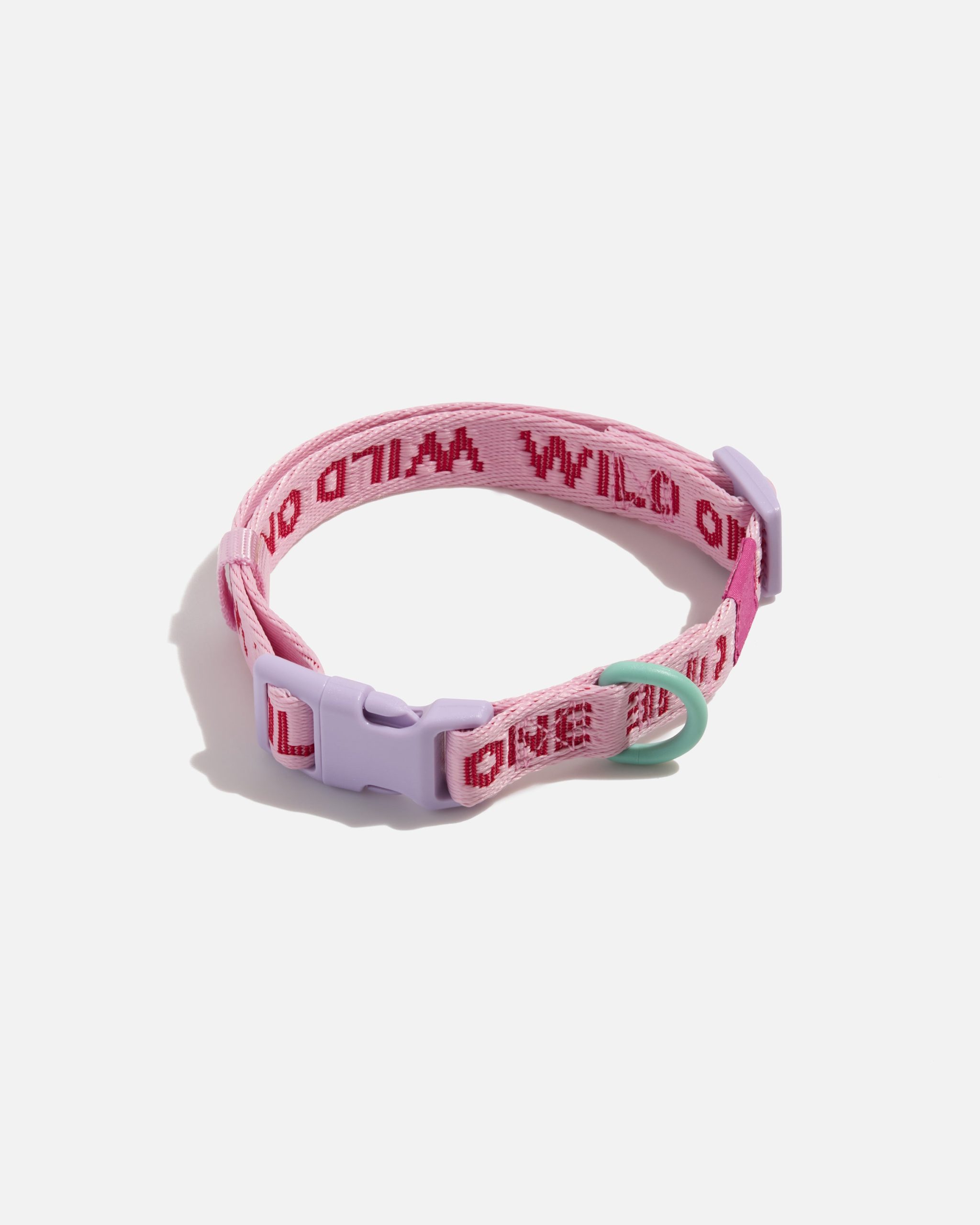 WO_VM_QuickReleaseCollar_Air_Bubblegum_PDP_01_4x5_Web.jpg
