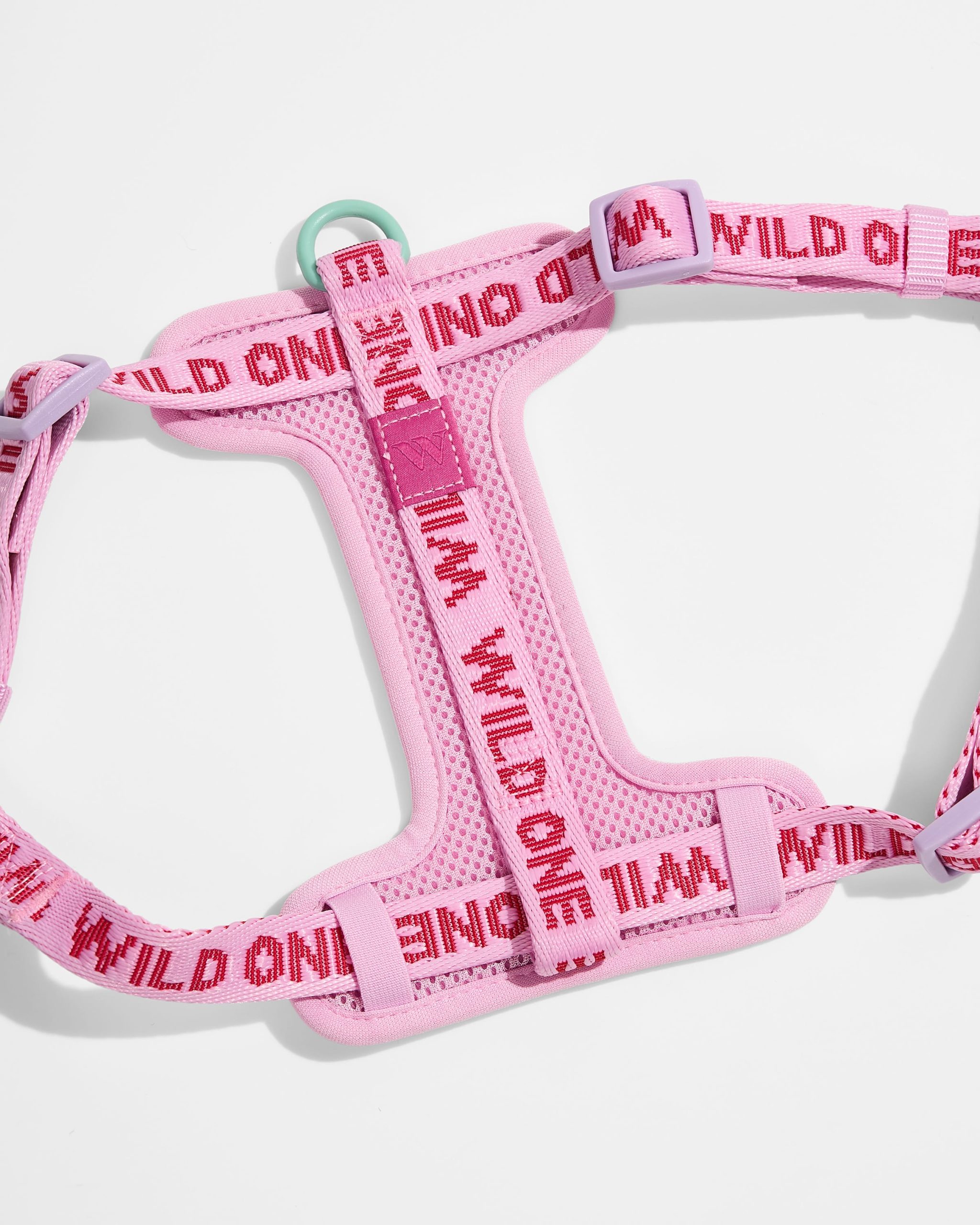 WO_VM_StepInHarness_Bubblegum_AirCollection_PDP_04_4x5_Web_1.jpg