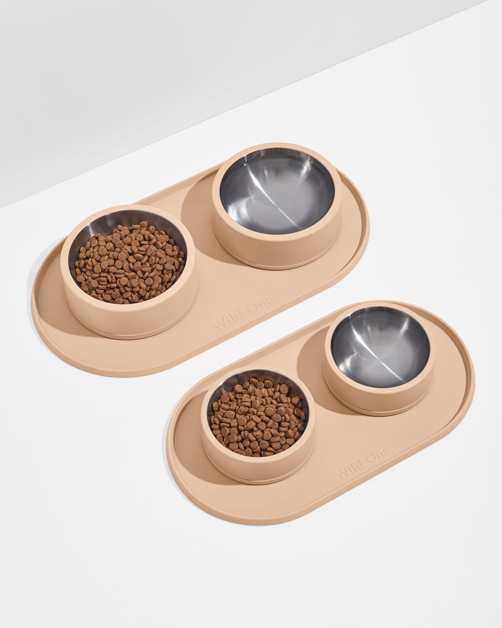 WO_VM_Studio_Placemat_Tan_SizeComparison_PDP_03_4x5_Web_5eb60d7e-f279-4e92-b14f-e0d0f822c44e.jpg